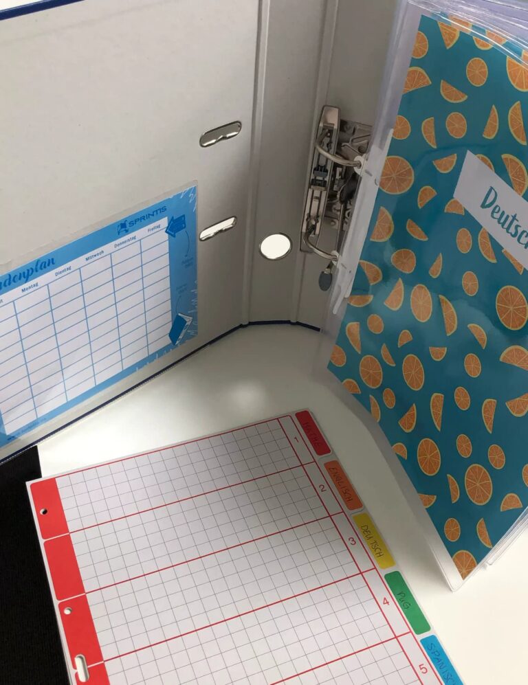 DIY für praktische Schulordner Schulordner