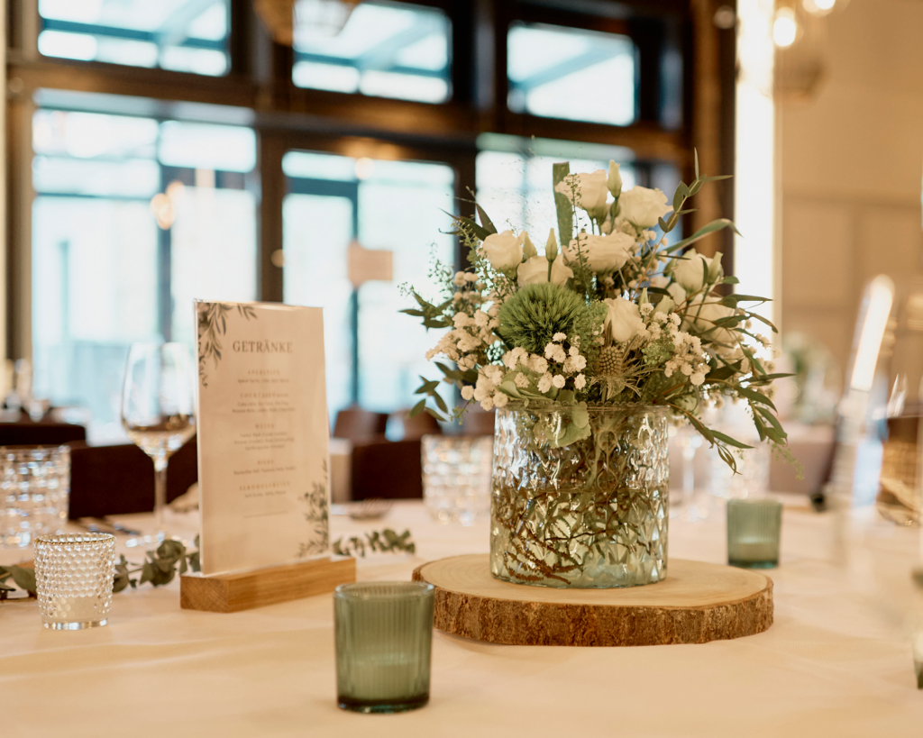 Hochzeit mit Staffeleien