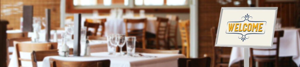 Infoständer in einem Restaurant